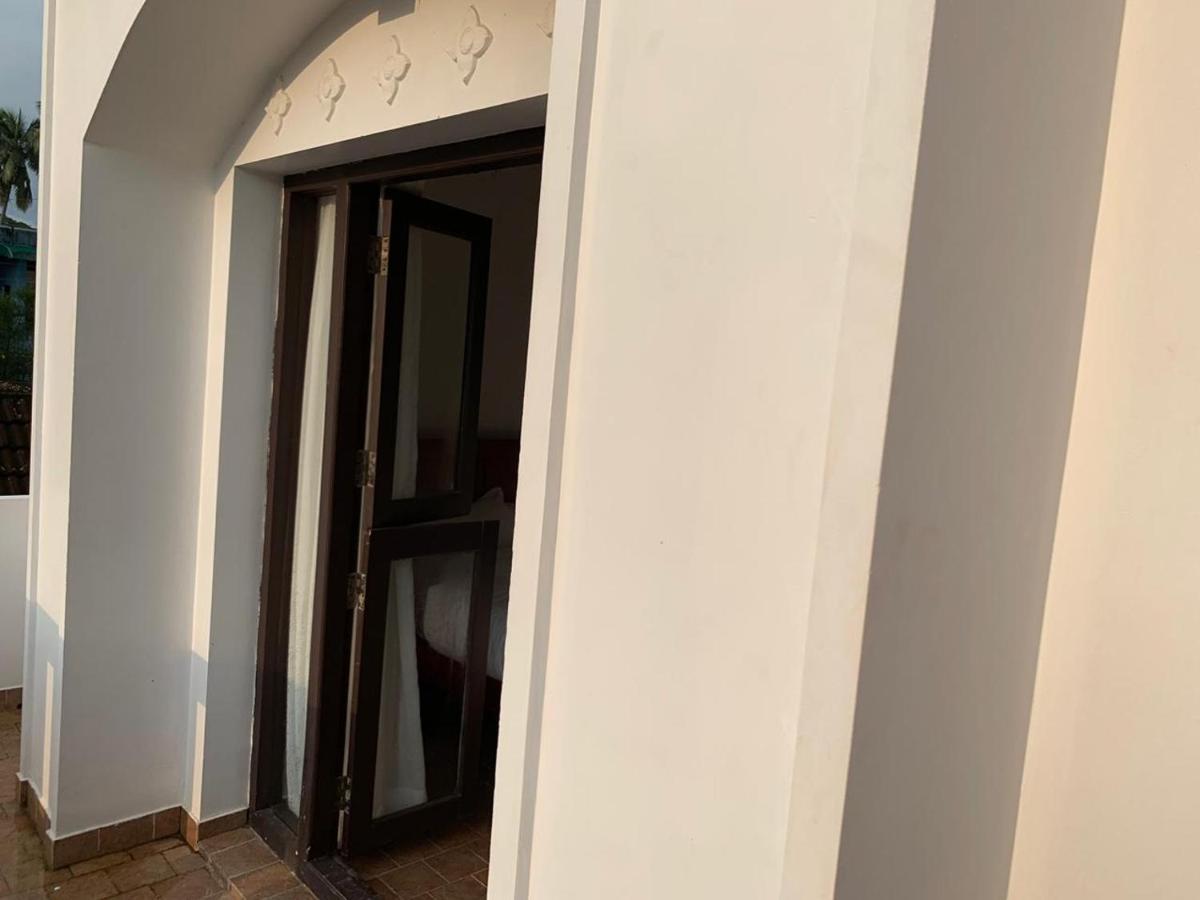 Solo Inn Коччи Экстерьер фото